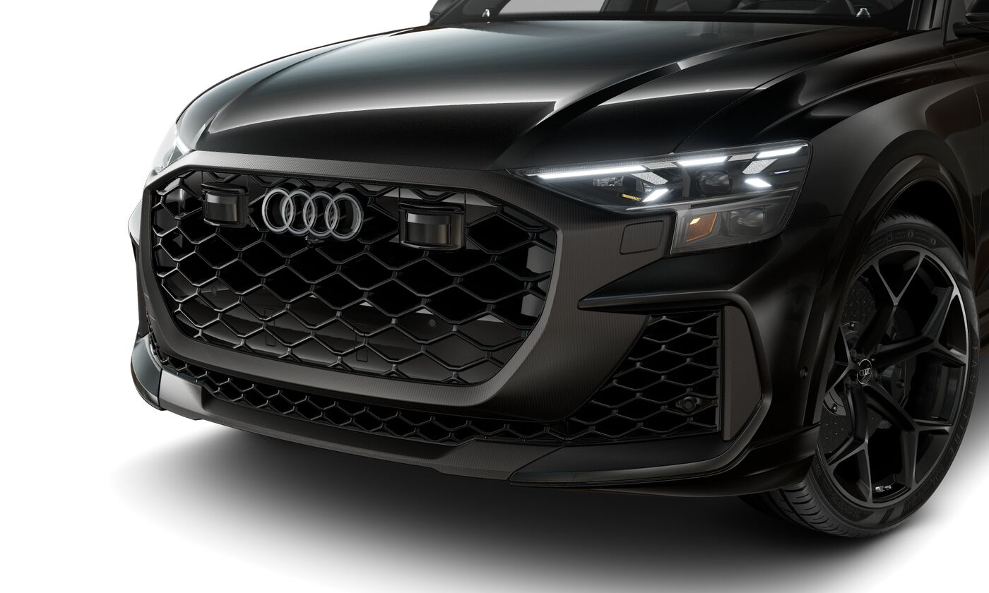 2025 Audi RS Q8 photo 2