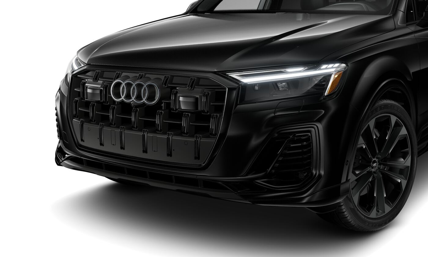 2025 Audi Q7 55 Premium Plus photo 3