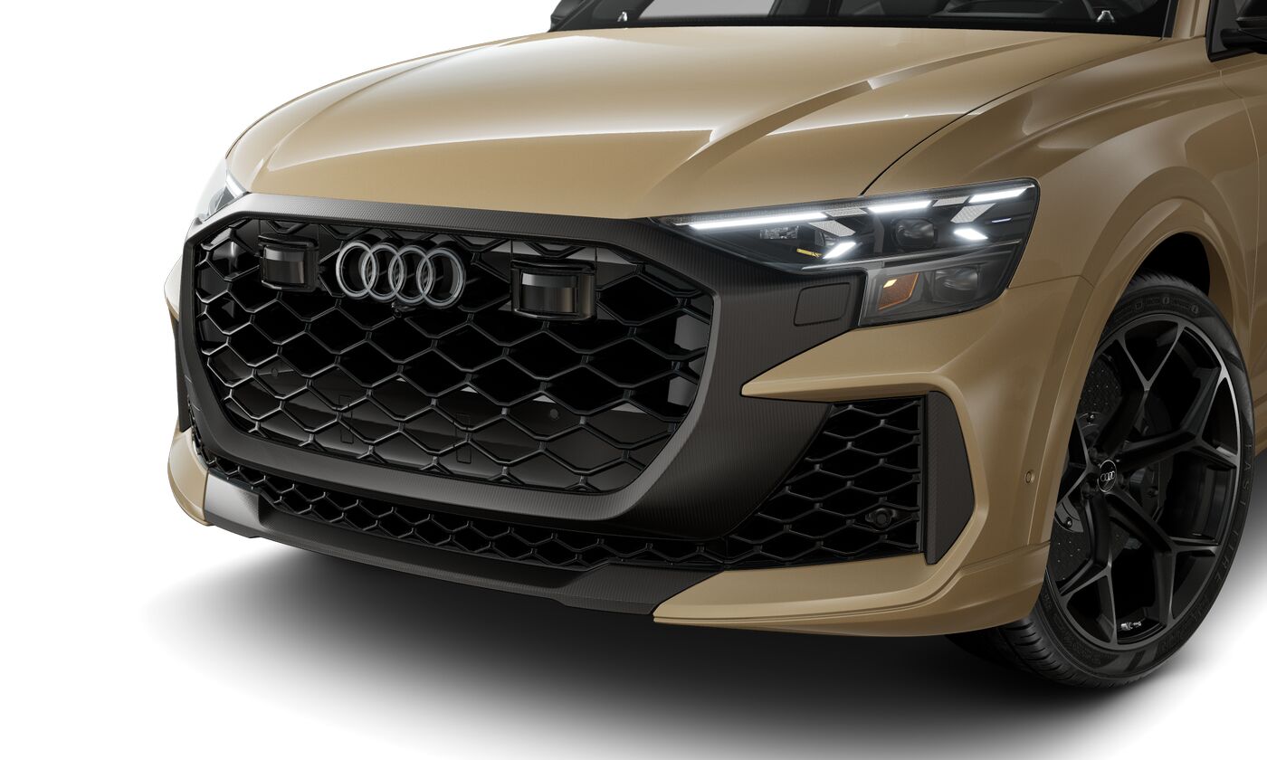 2025 Audi RS Q8 photo 2