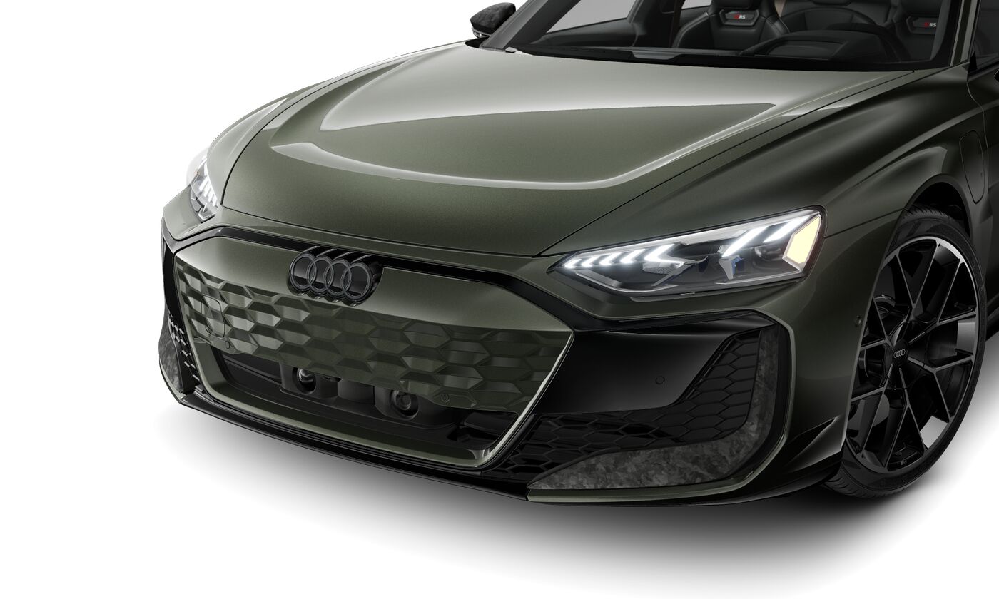 2025 Audi RS e-tron GT Base photo 2