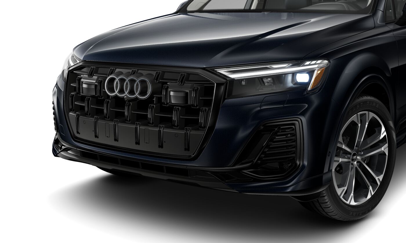 2025 Audi Q7 45 Premium Plus photo 2