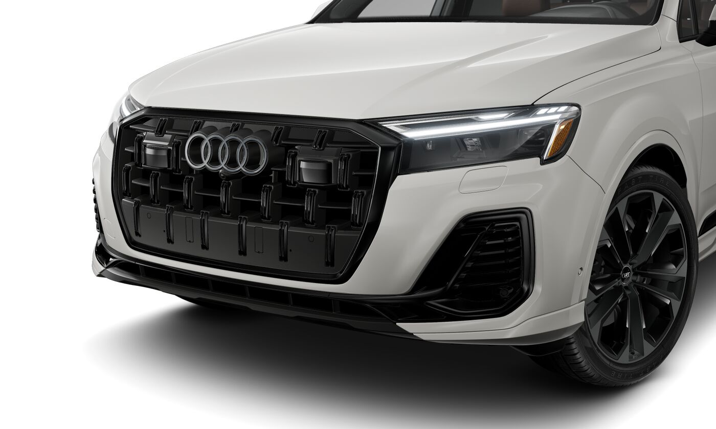 2025 Audi Q7 55 Premium Plus photo 2