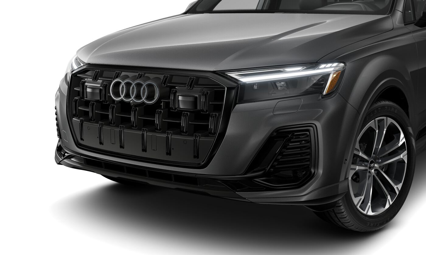 Used 2025 Audi Q7 Premium Plus with VIN WA1LCBF76SD028105 for sale in Peabody, MA