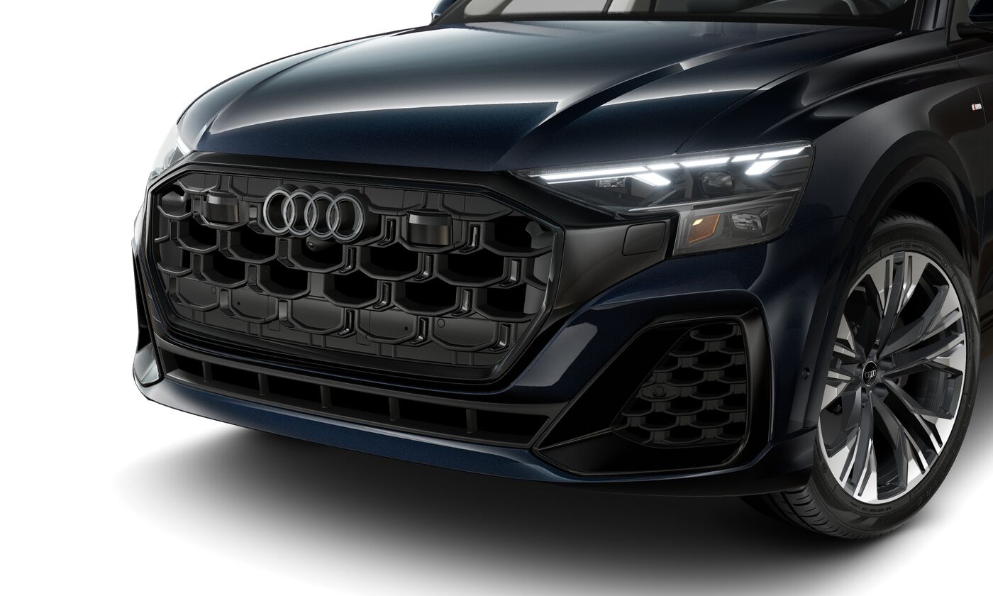 2025 Audi Q8 55 Premium Plus photo 2