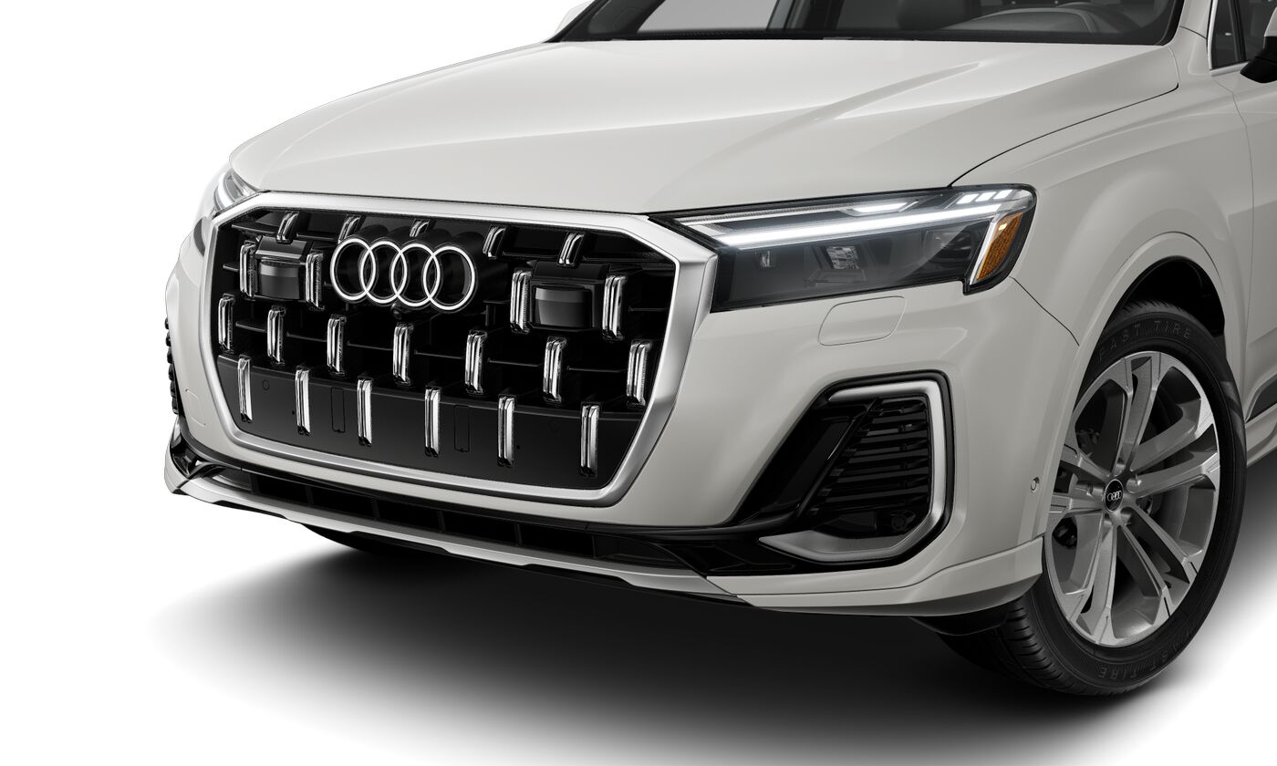 2025 Audi Q7 45 Premium Plus photo 2