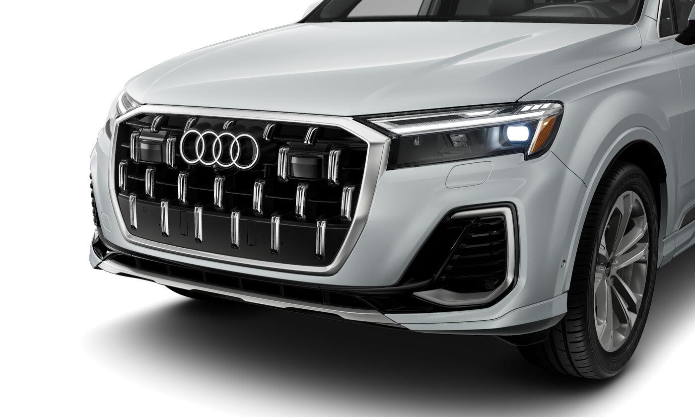 2025 Audi Q7 55 Premium Plus photo 2