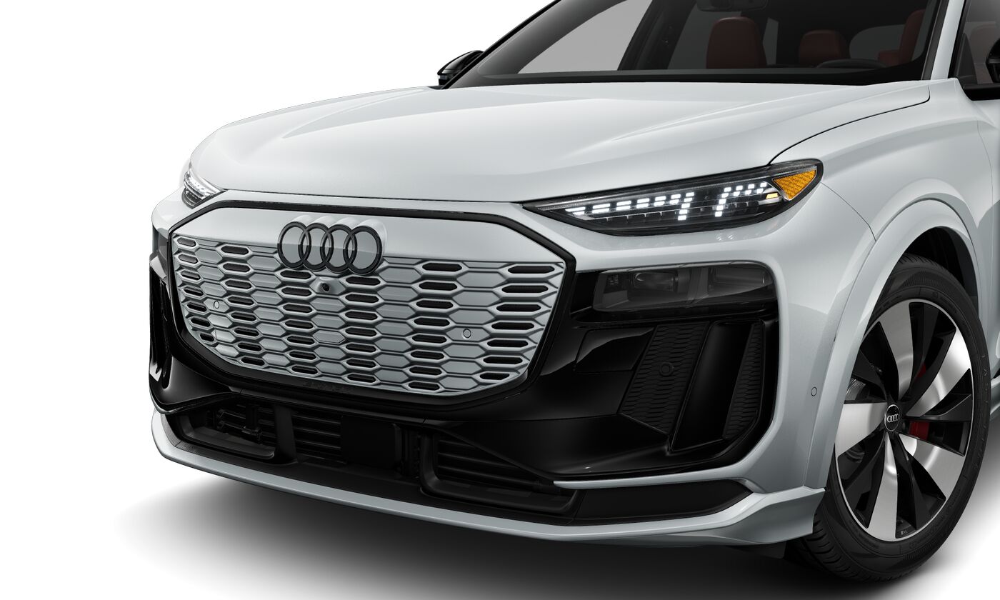 2025 Audi SQ6 photo 2