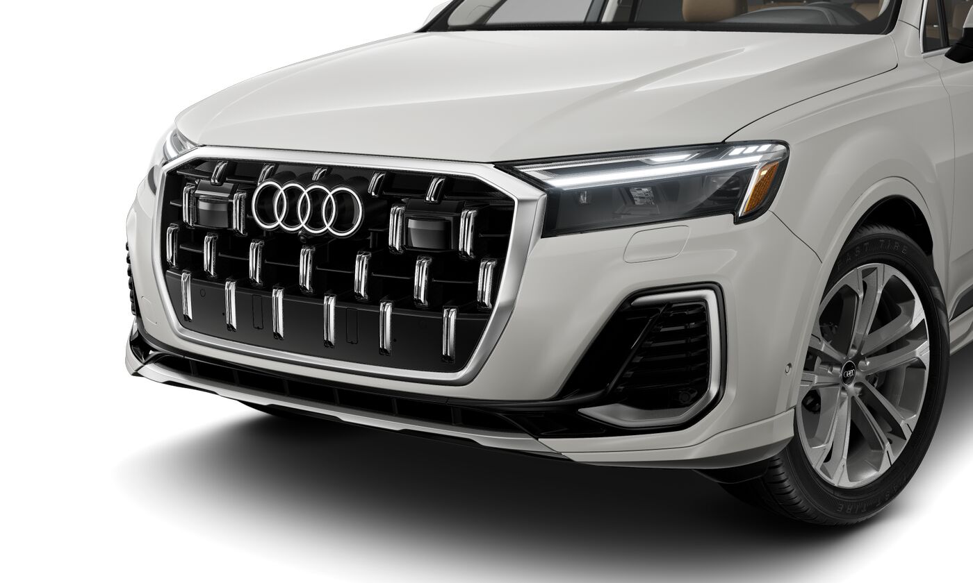 2025 Audi Q7 55 Premium Plus photo 2