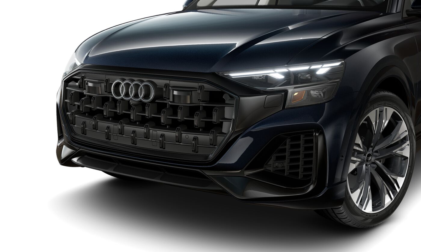 2025 Audi Q8 55 Premium Plus photo 2