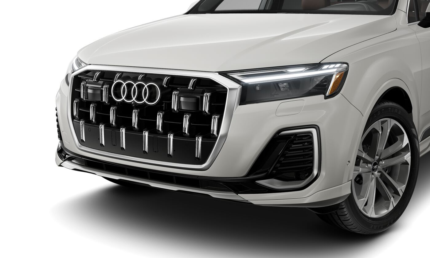 2025 Audi Q7 45 Premium Plus photo 2