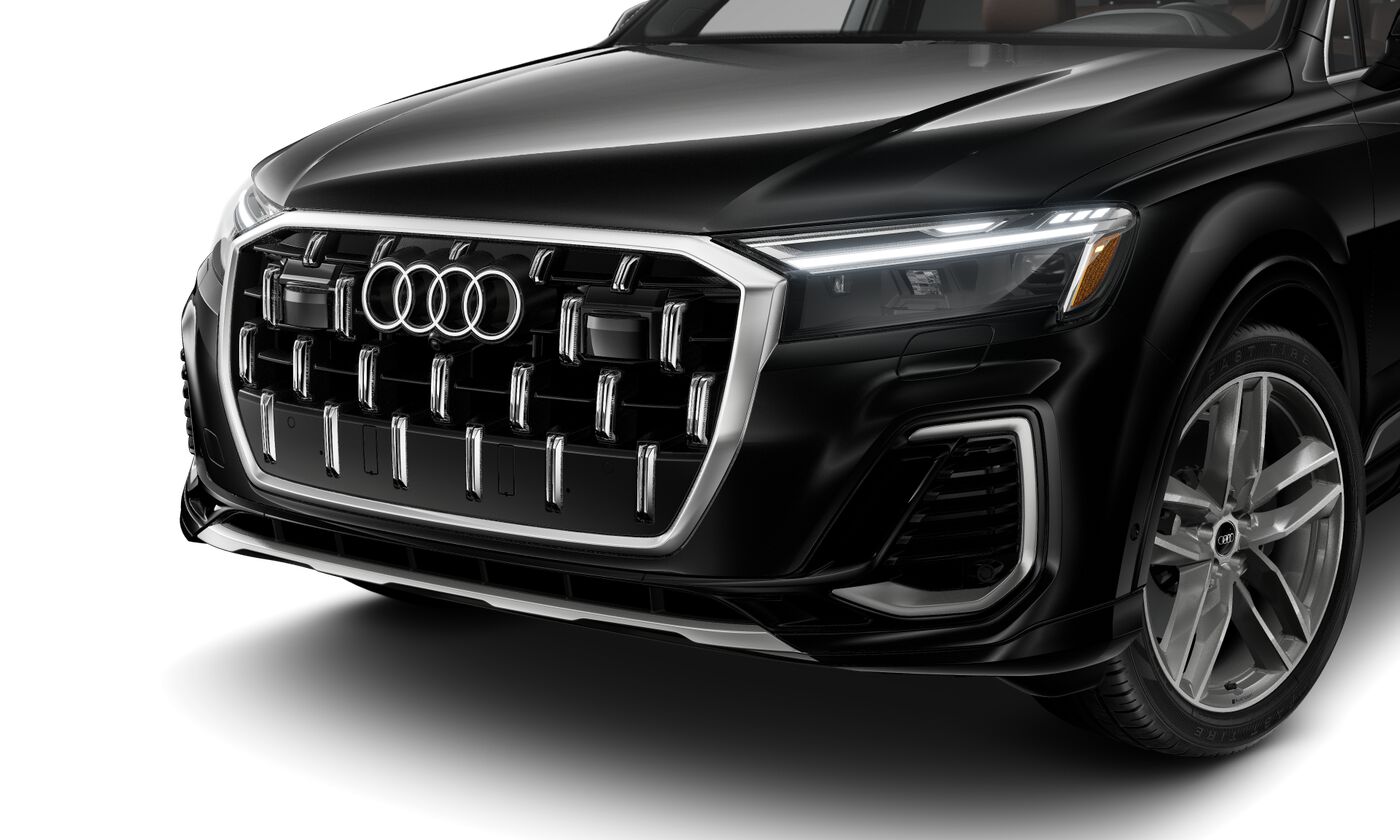 2025 Audi Q7 55 Premium Plus photo 2