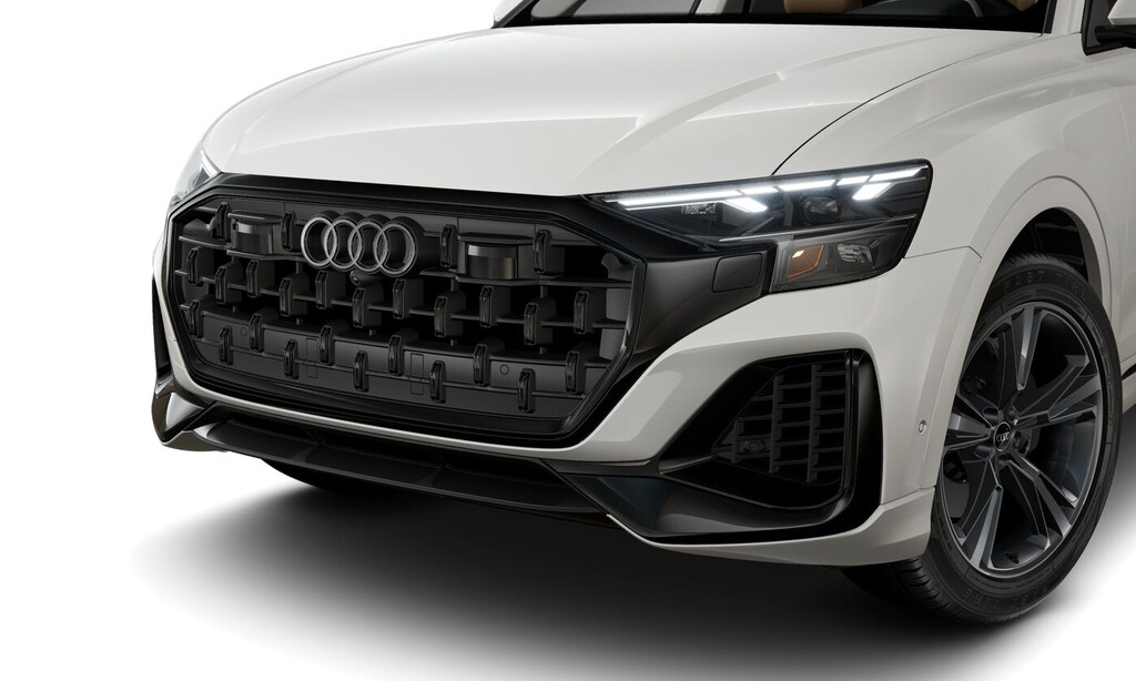 New 2026 Audi Q8 UT