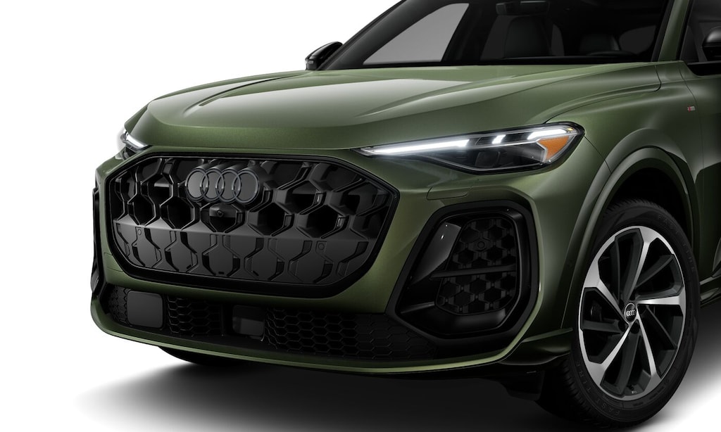 New 2025 Audi 2.0T Technik SUV