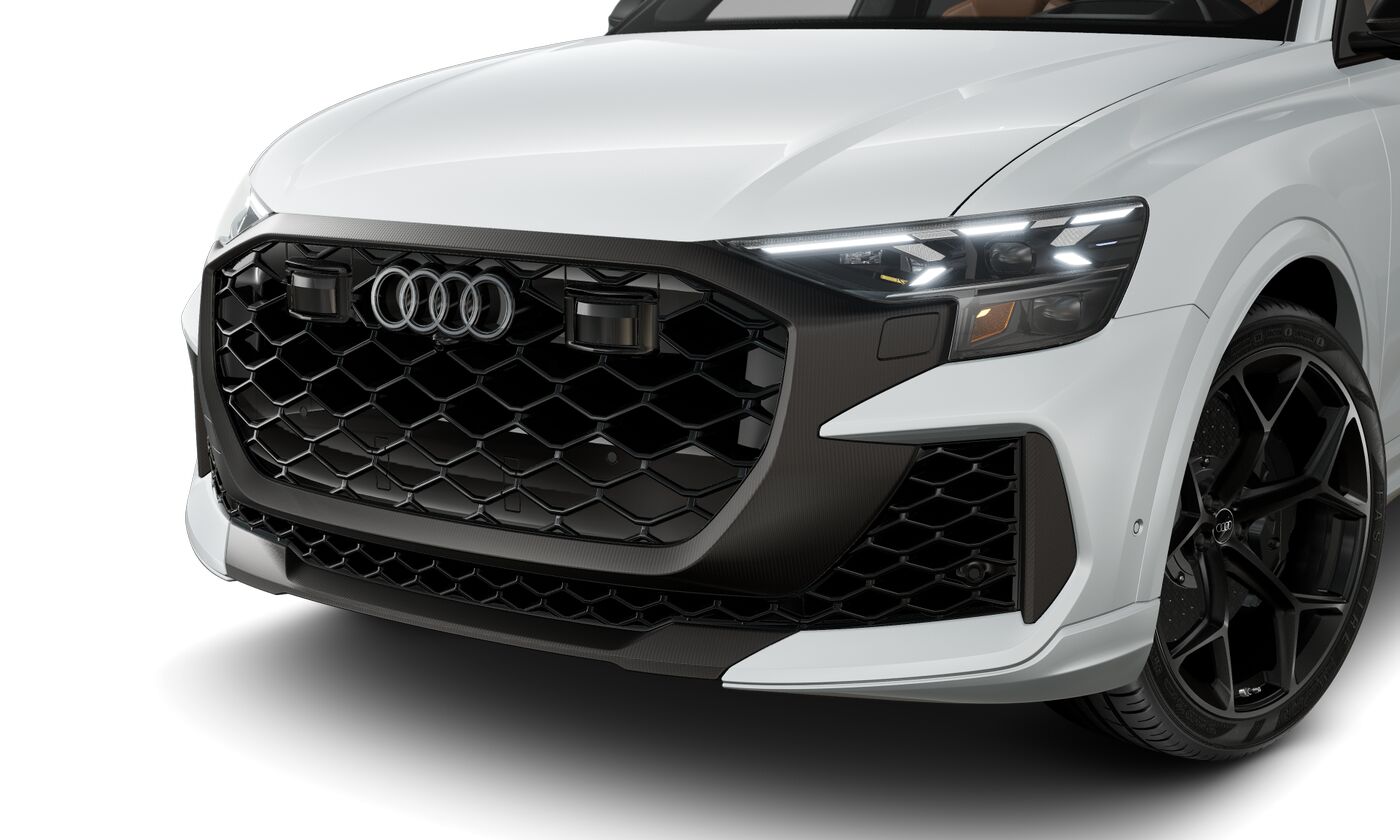 2025 Audi RS Q8 photo 2