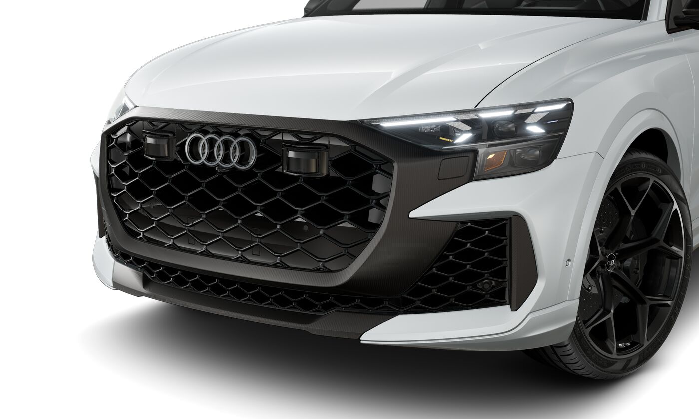 2025 Audi RS Q8 photo 2