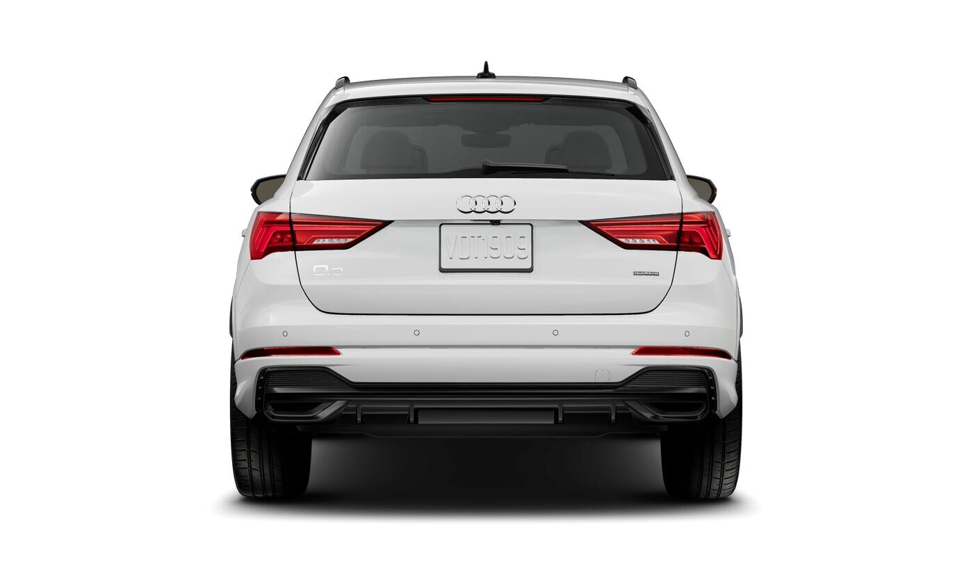 2025 Audi Q3 45 TFSI S line Premium photo 4