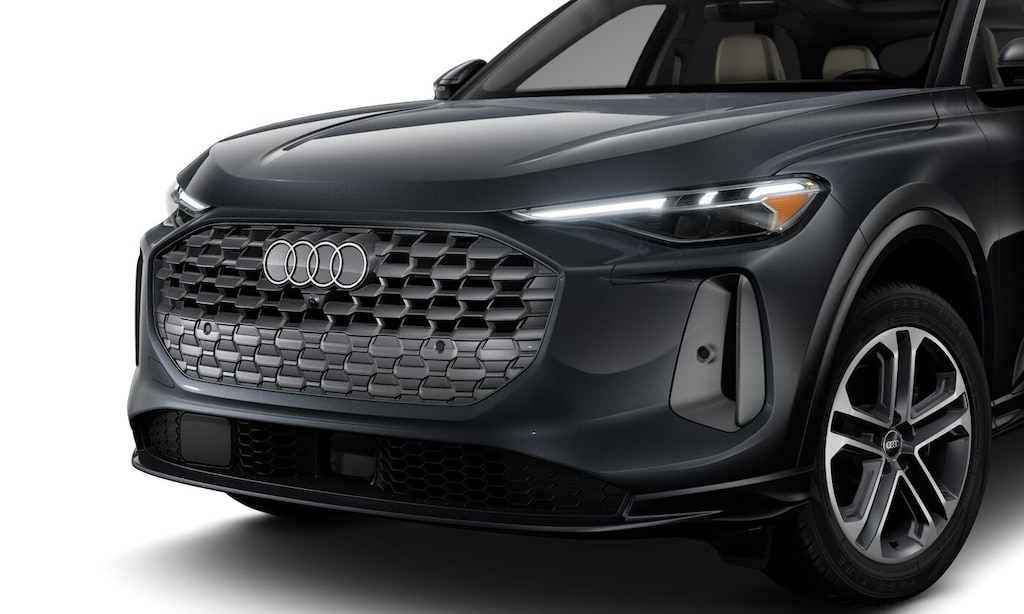 New 2025 Audi 2.0T Technik SUV