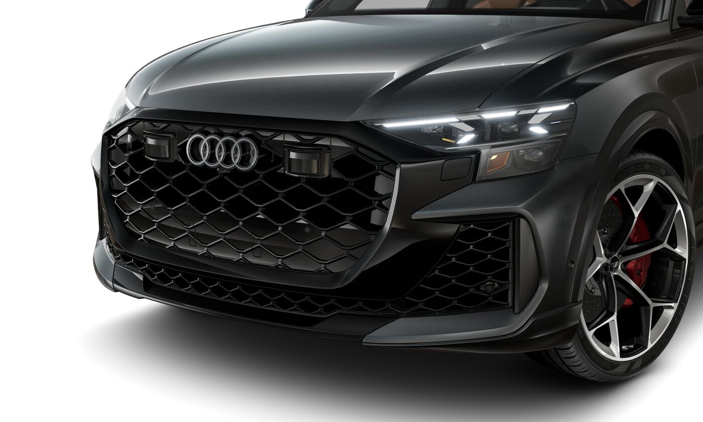 2025 Audi RS Q8 photo 2