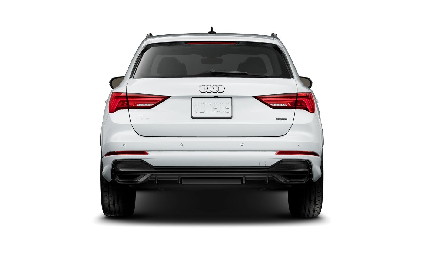2025 Audi Q3 45 TFSI S line Premium photo 4