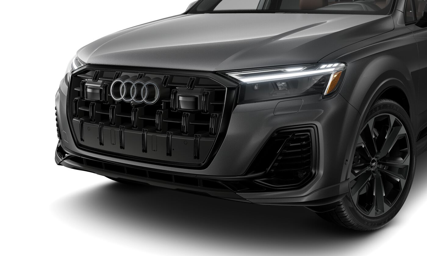 2025 Audi Q7 55 Premium Plus photo 2