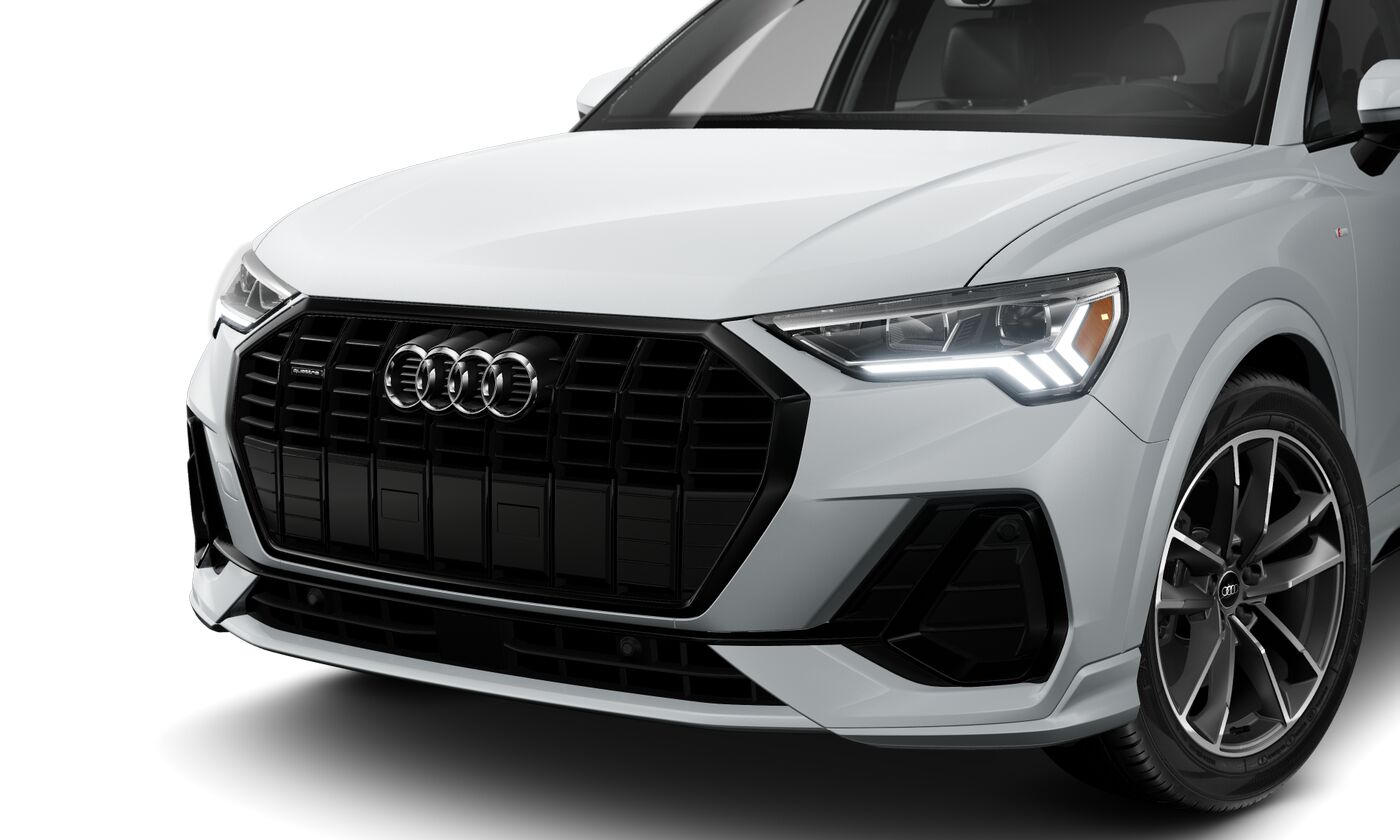 2025 Audi Q3 45 TFSI S line Premium photo 2