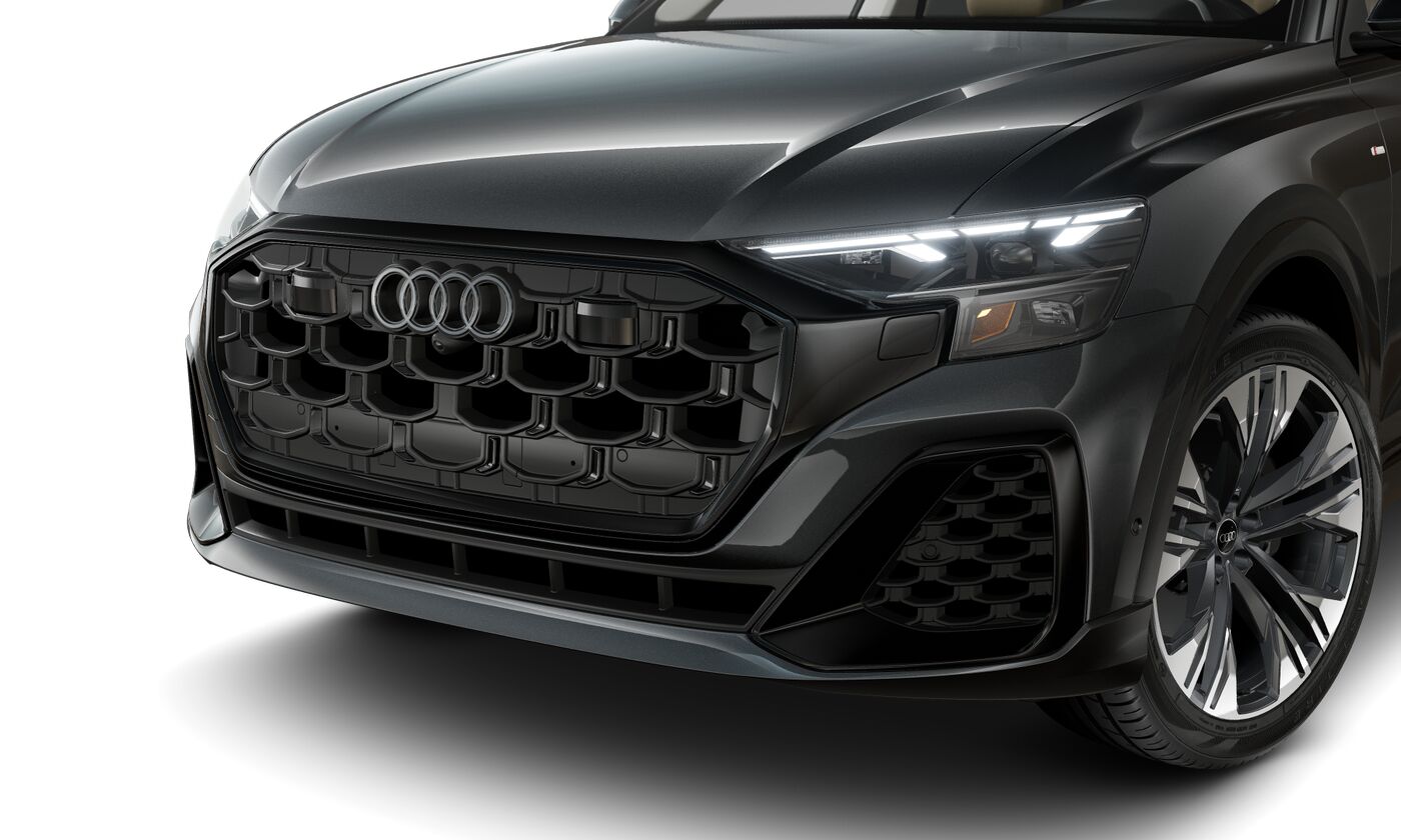 2025 Audi Q8 Premium Plus photo 2