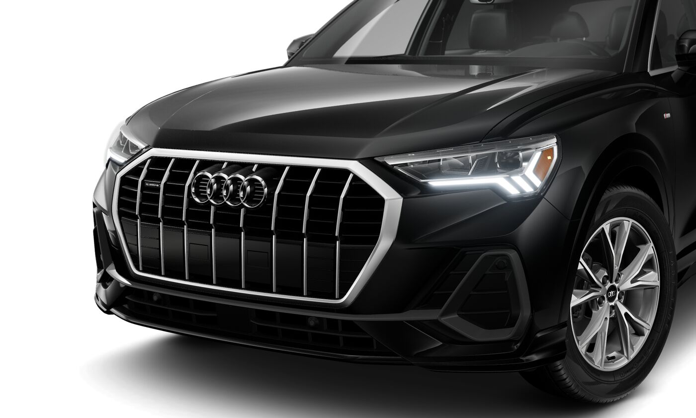 2025 Audi Q3 45 TFSI S line Premium photo 2