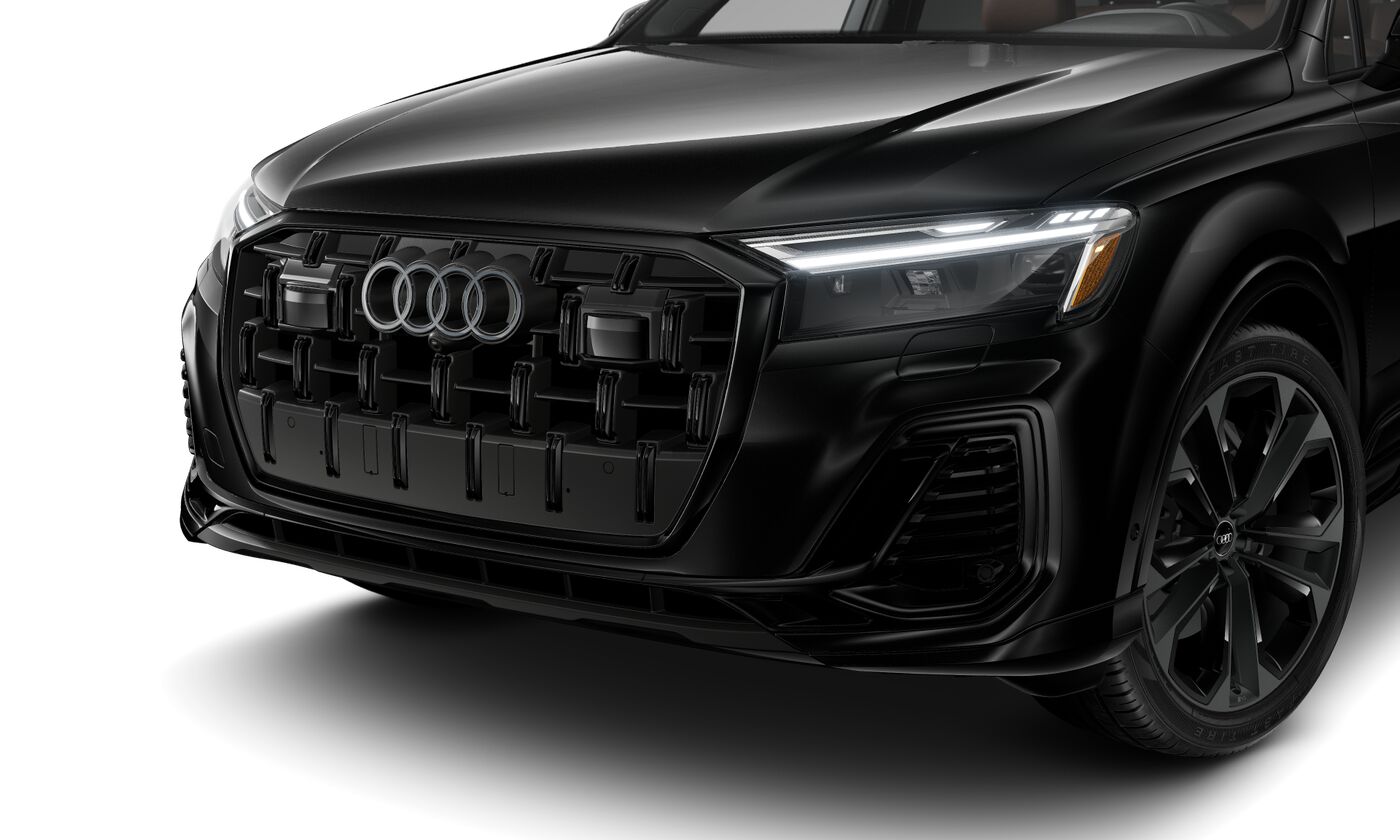 2025 Audi Q7 55 Premium Plus photo 2