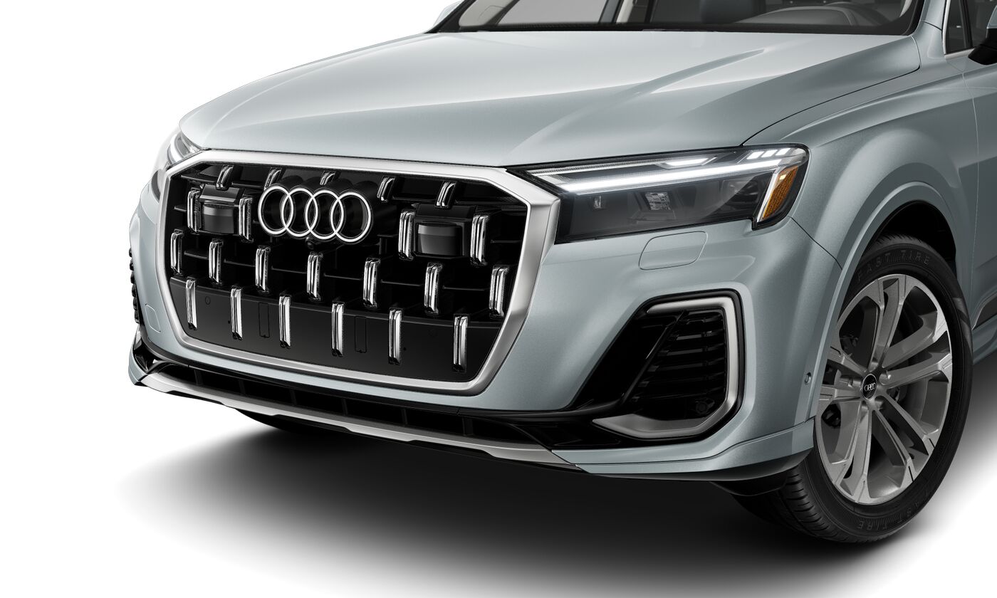 2025 Audi Q7 55 Premium Plus photo 2