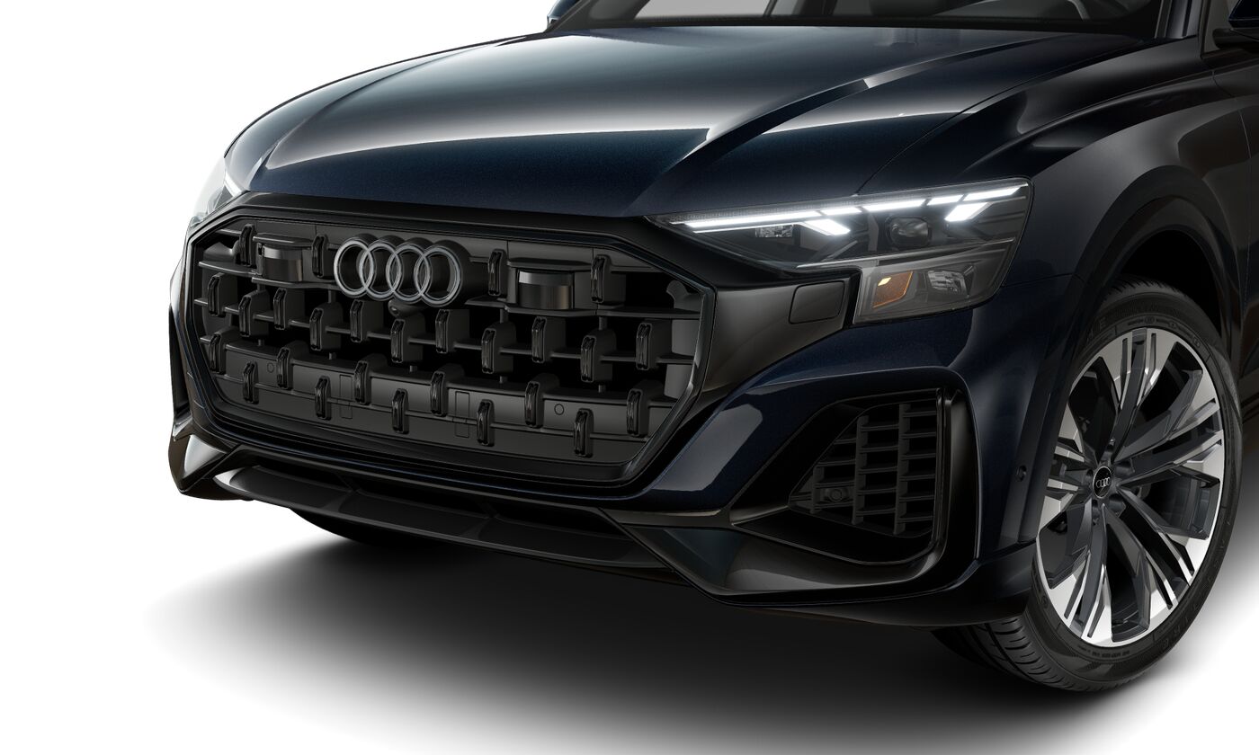 2025 Audi Q8 55 Premium Plus photo 2