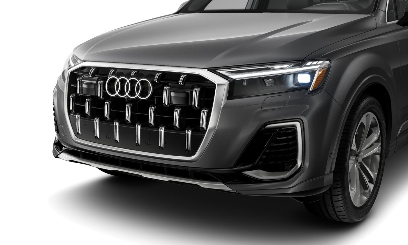 2025 Audi Q7 55 Premium Plus photo 2