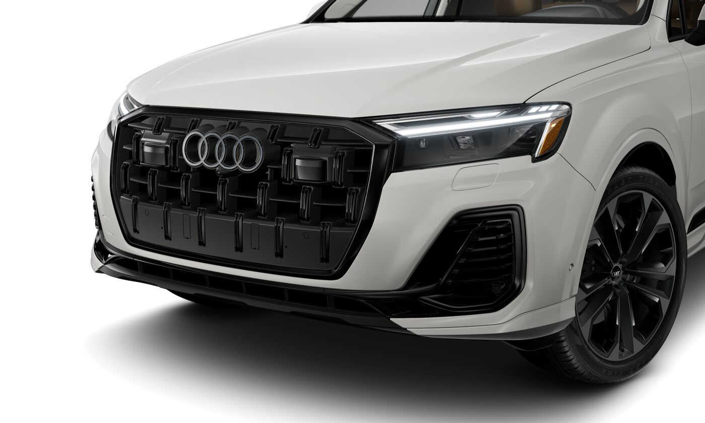 2025 Audi Q7 55 Premium Plus photo 3