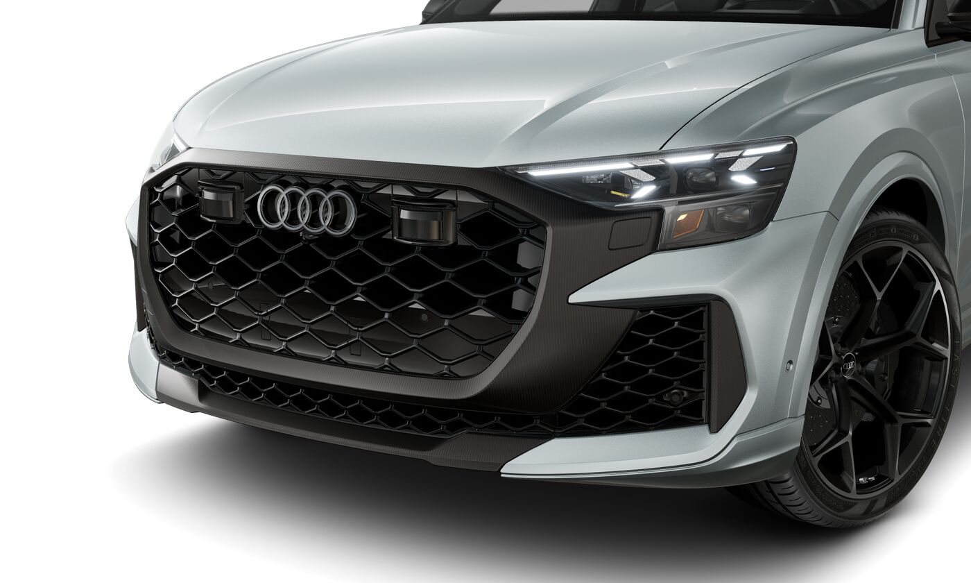 2025 Audi RS Q8 photo 2