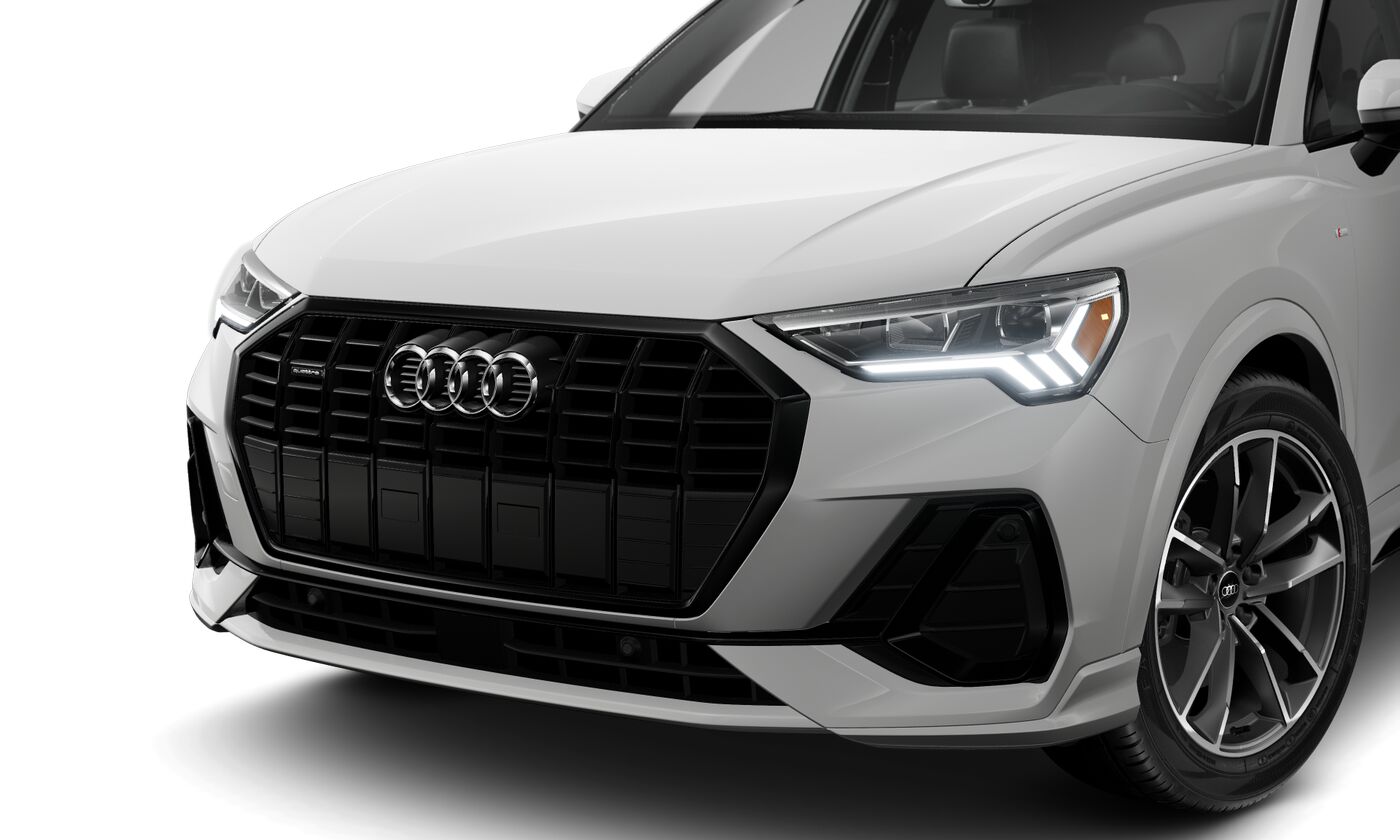 2025 Audi Q3 45 TFSI S line Premium photo 2