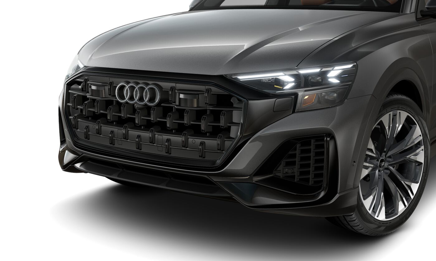 2025 Audi Q8 55 Prestige photo 2