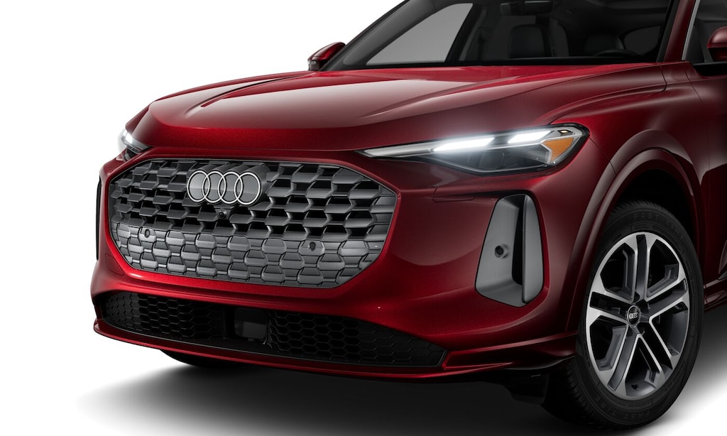 New 2025 Audi 2.0T VUS