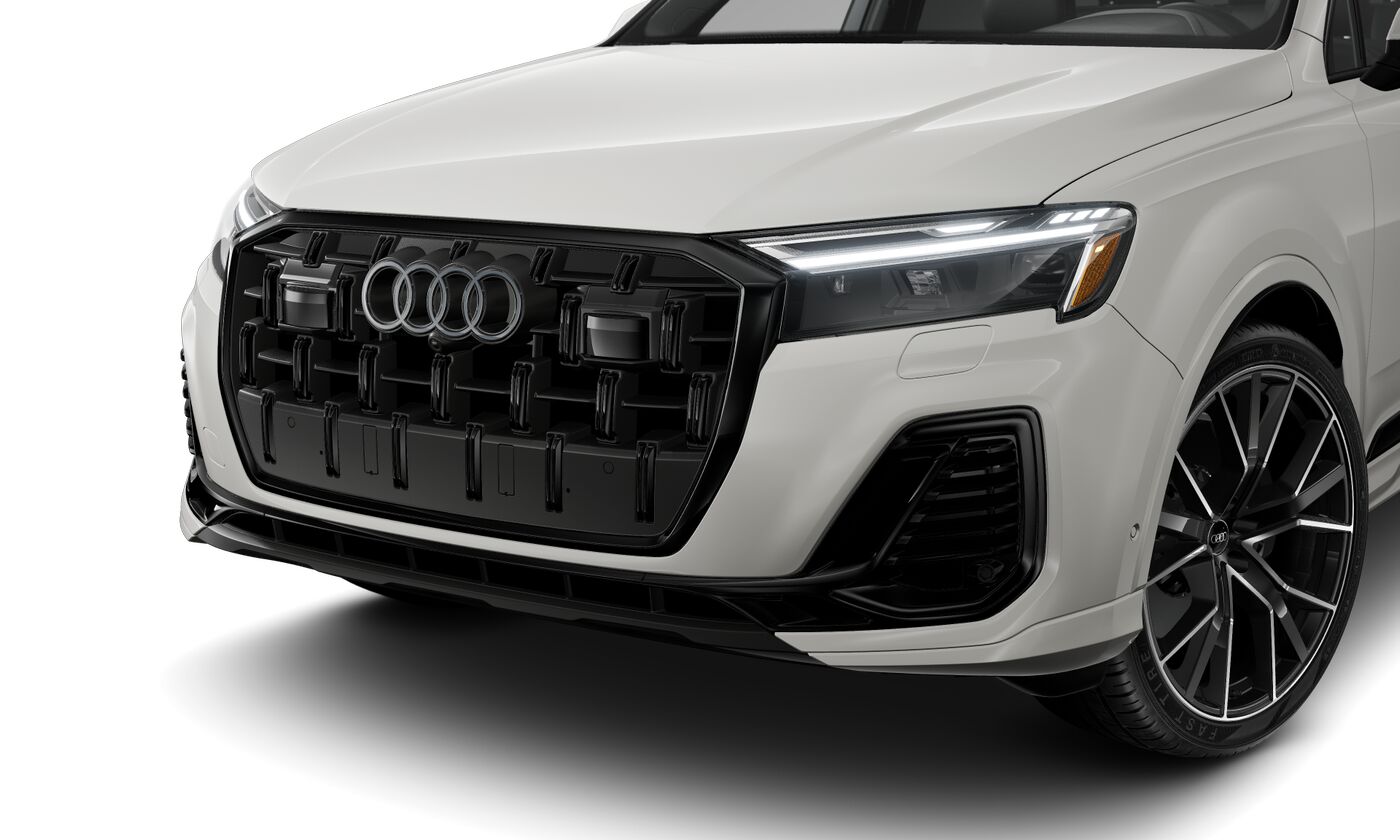 2025 Audi Q7 55 Premium Plus photo 2