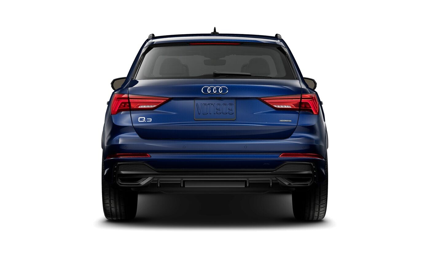 2025 Audi Q3 45 TFSI S line Premium photo 4