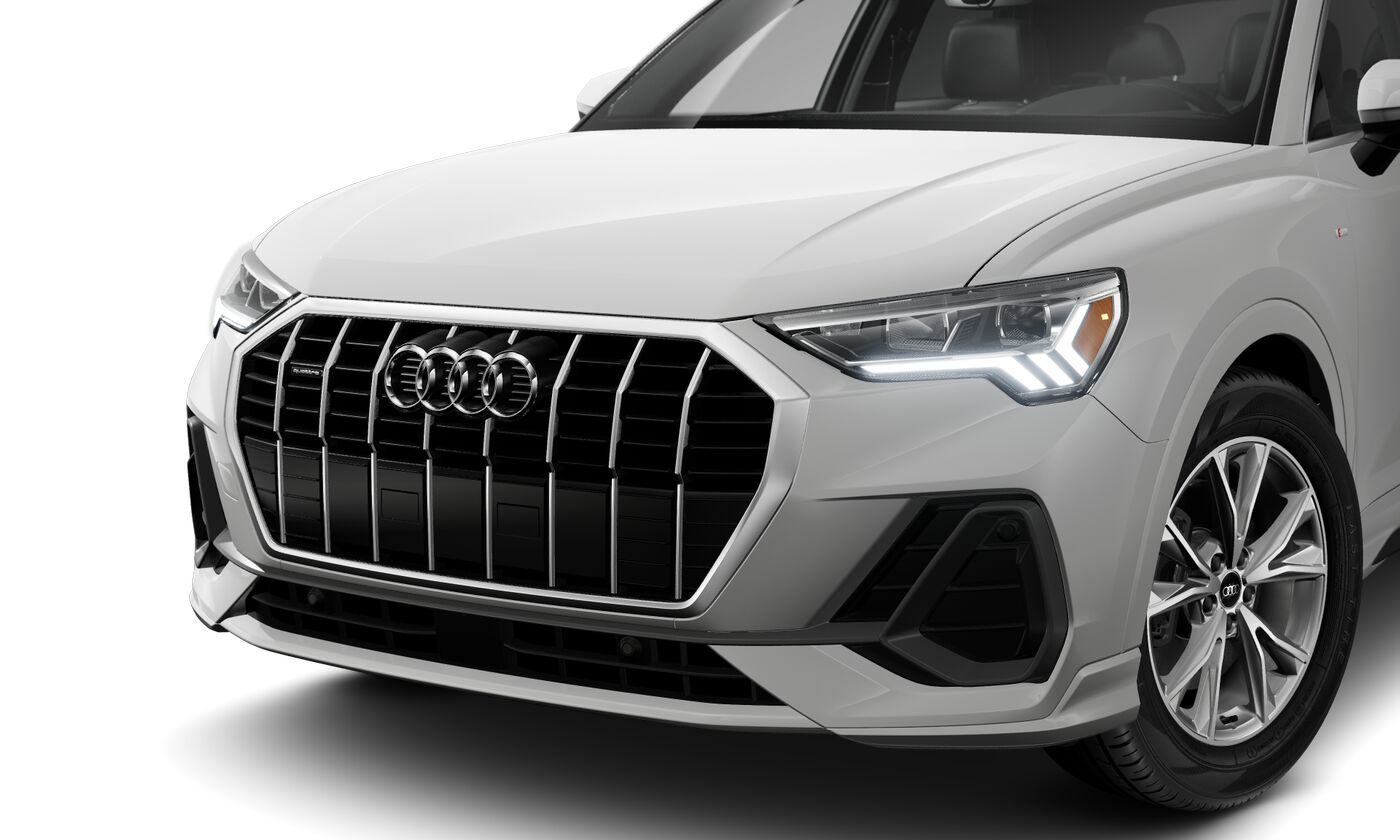 2025 Audi Q3 45 TFSI S line Premium photo 2