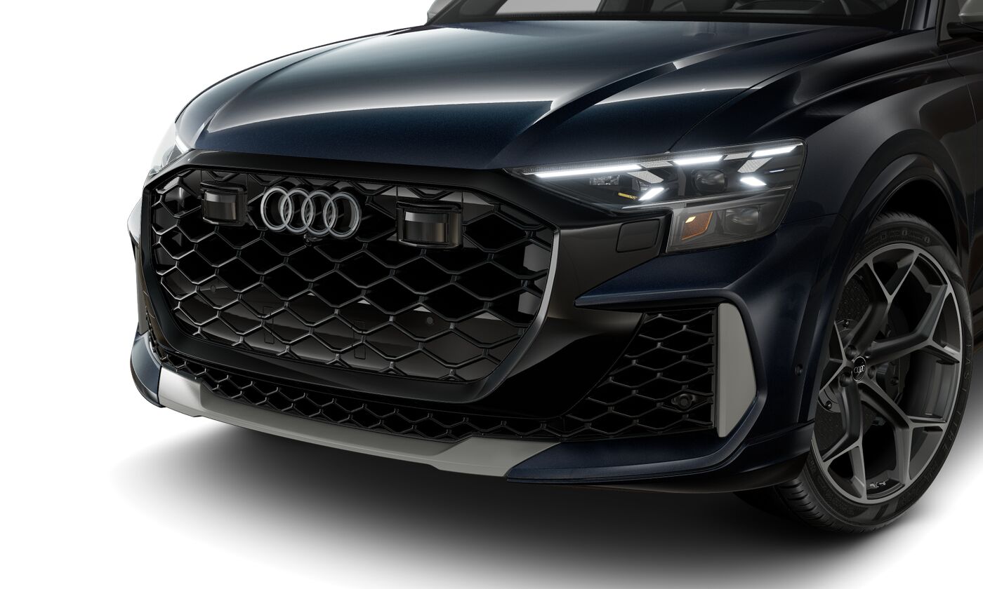 2025 Audi RS Q8 photo 2