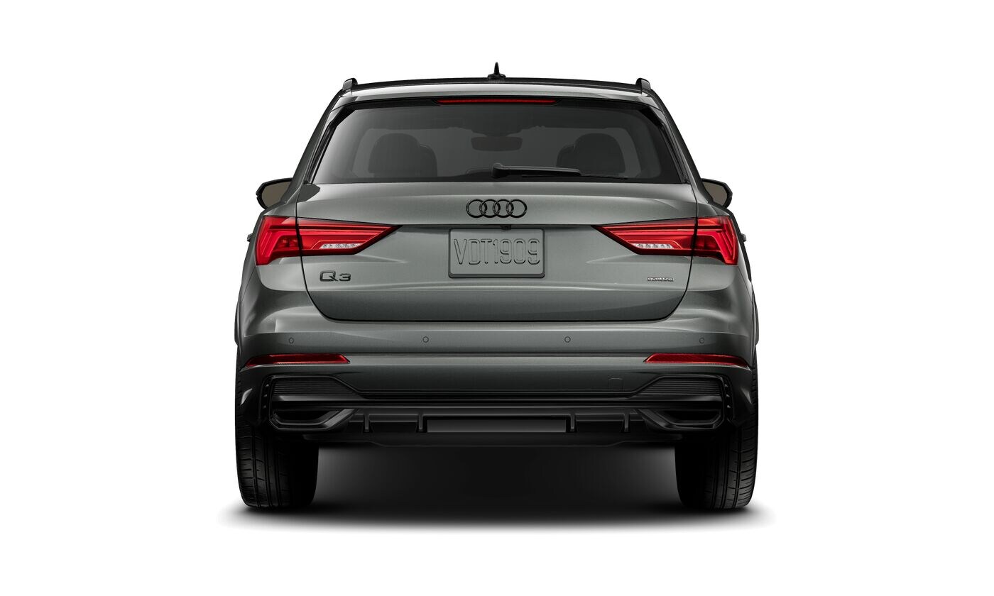 2025 Audi Q3 45 TFSI S line Premium Plus photo 4