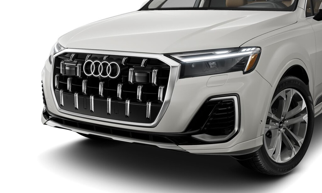 Used 2025 Audi Q7 55 Premium Plus SUV