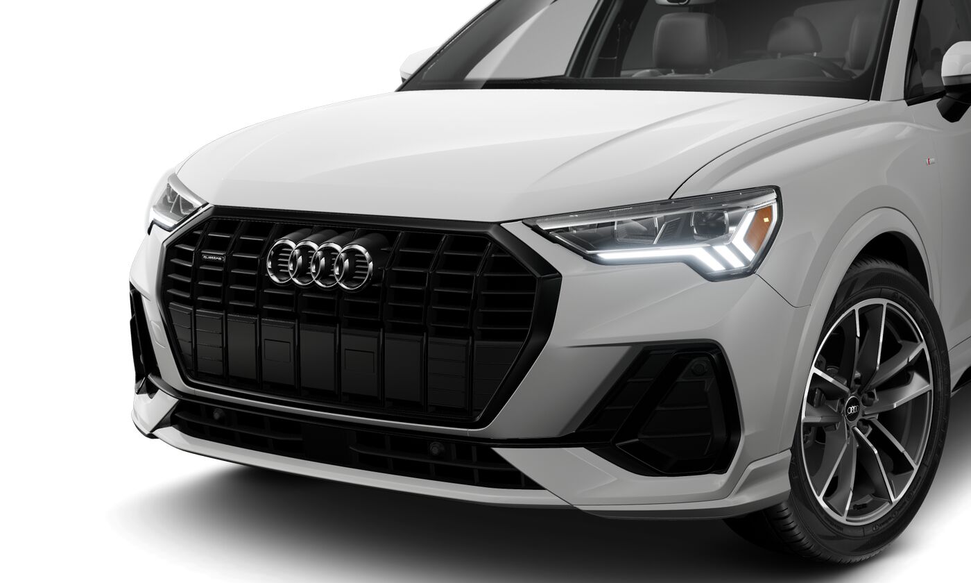 2025 Audi Q3 45 TFSI S line Premium photo 2