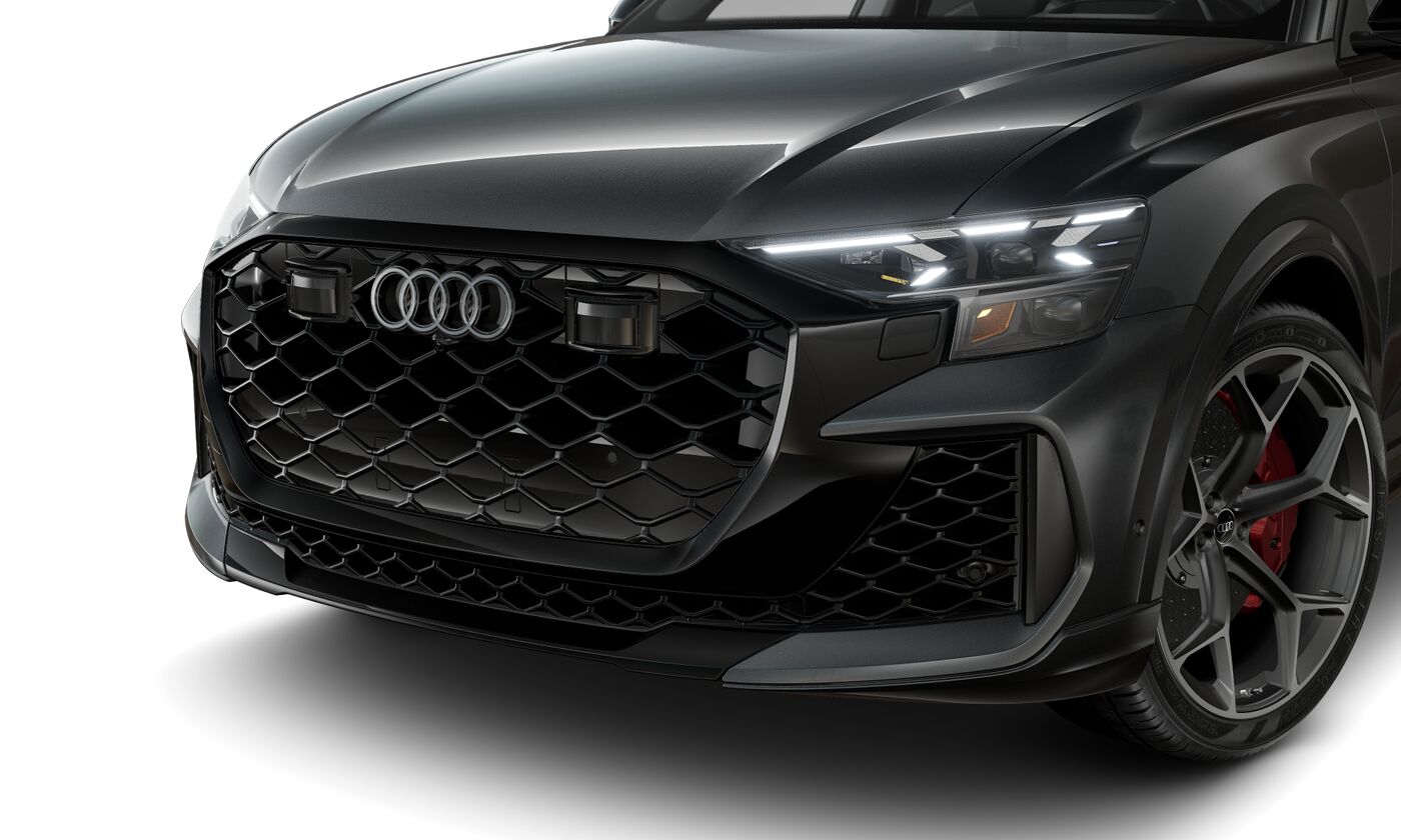 2025 Audi RS Q8 photo 2