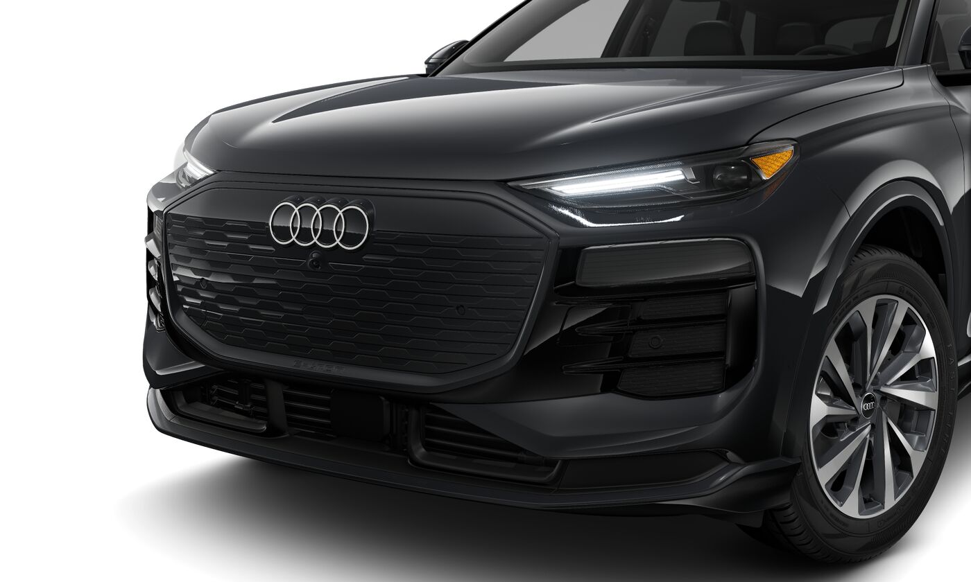 2025 Audi e-tron Premium photo 2
