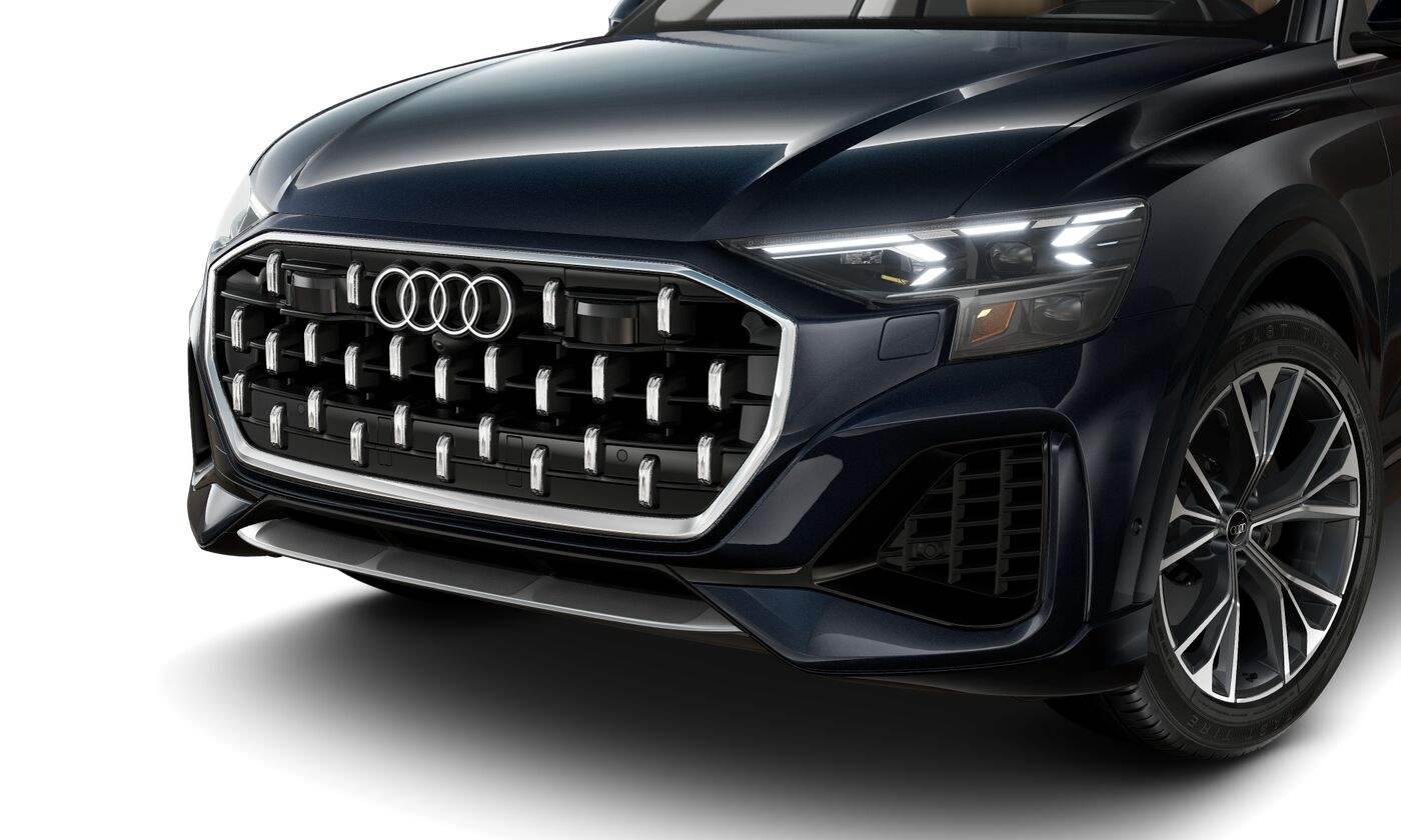 2025 Audi Q8 Prestige photo 2