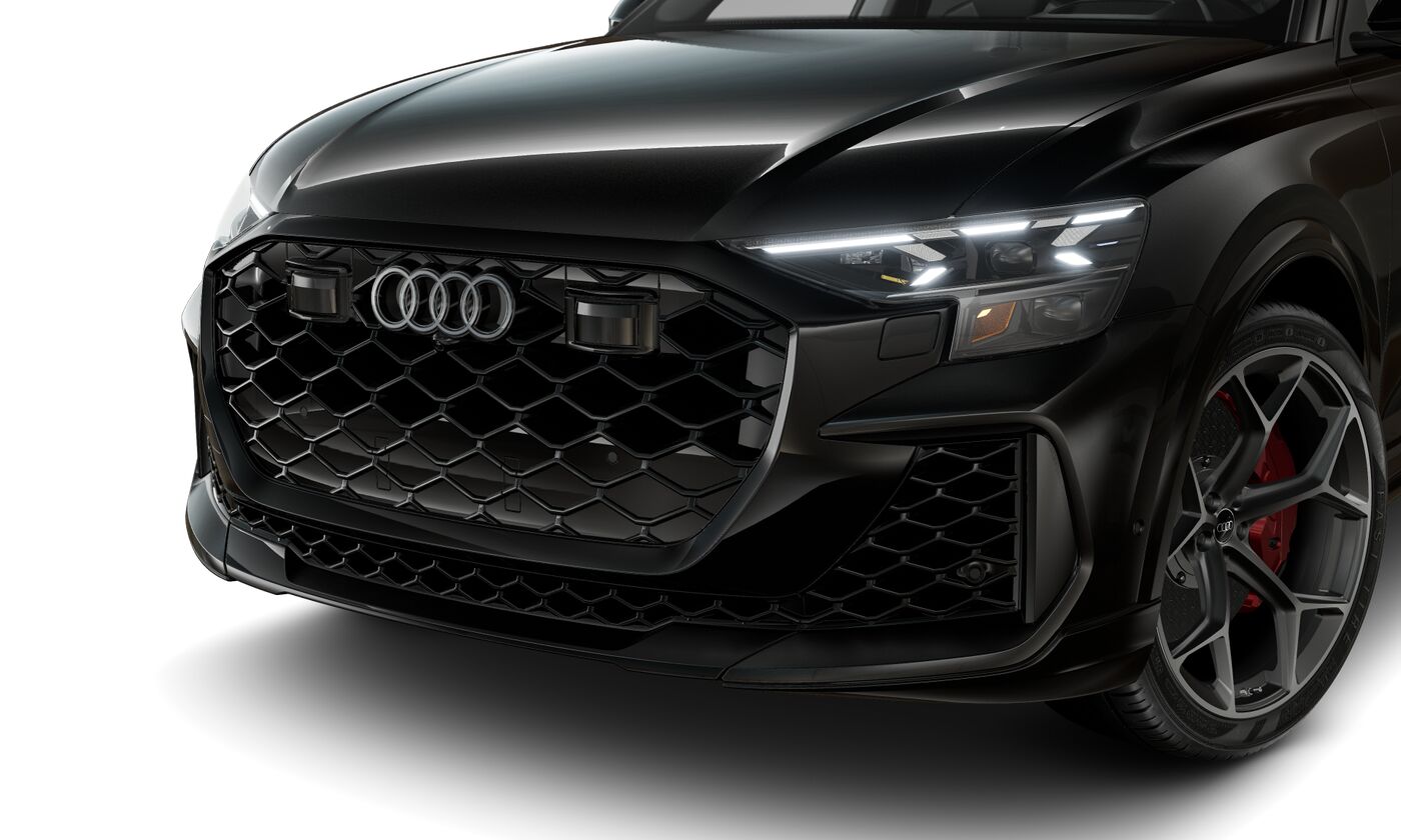 2025 Audi RS Q8 photo 2