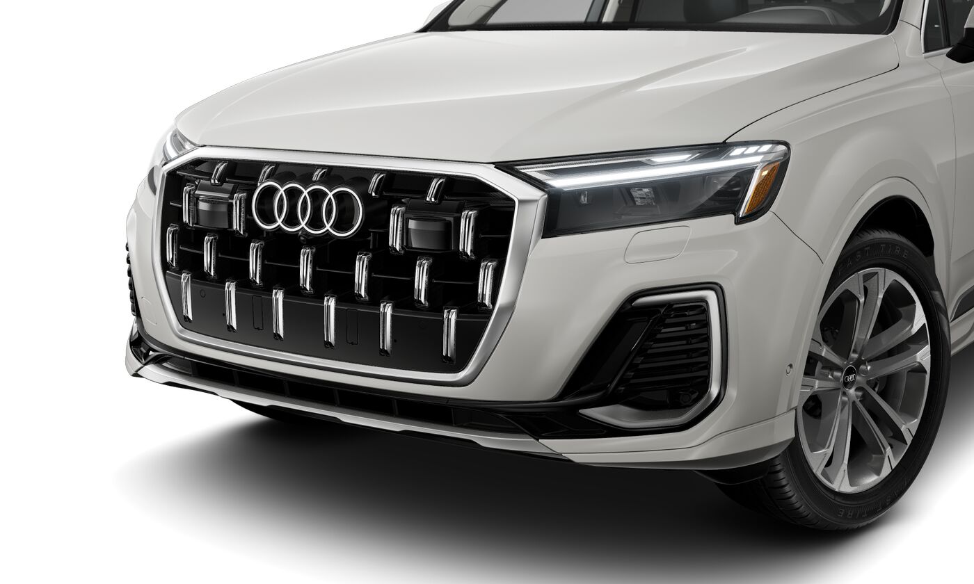 2025 Audi Q7 45 Premium Plus photo 3