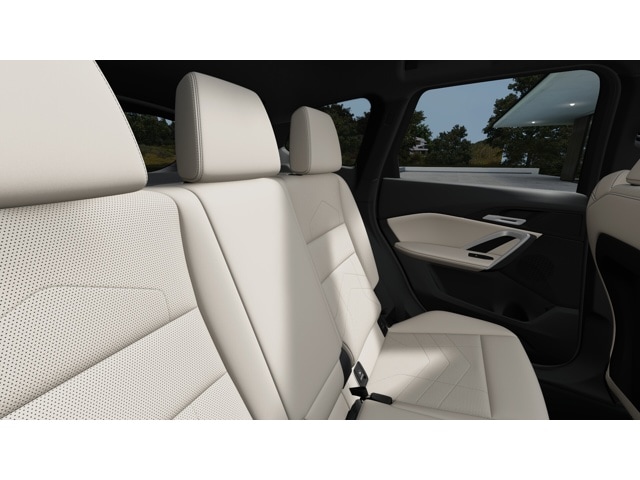 2025 BMW X1 28i - Photo 42