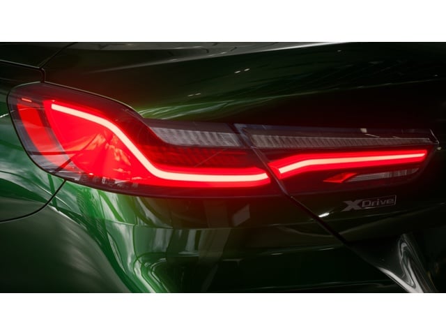 2026 BMW 8 Series M850i - Photo 8